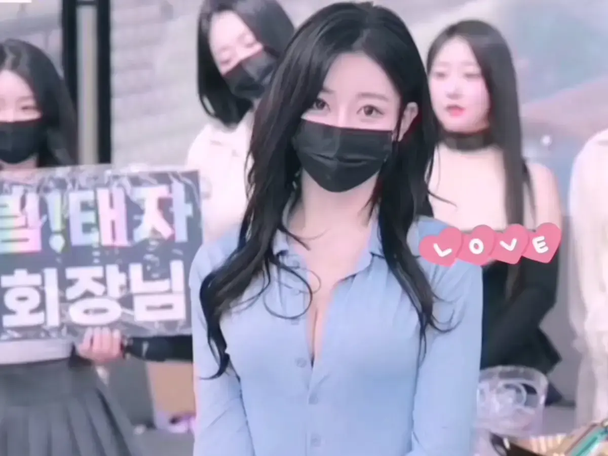 最新韩国BJ女团全员卸甲小黑屋全集在线看-《BJ女团全员卸甲小黑屋》HD高清无删减版-熊猫班热舞舞台完整视频