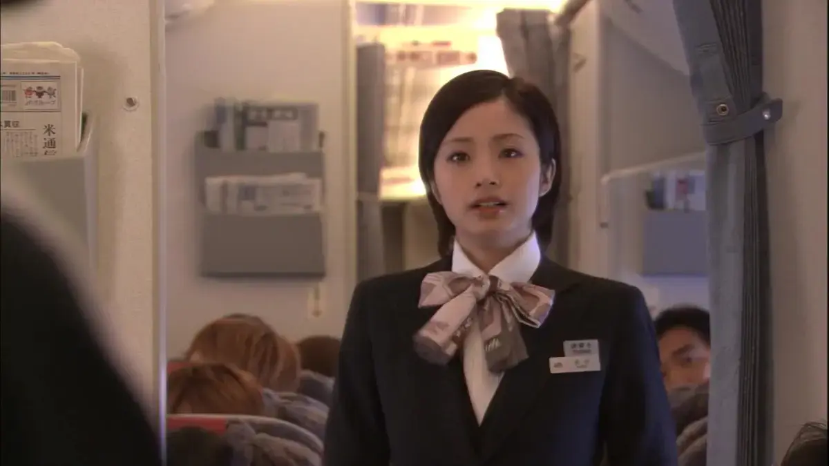 日本经典《空姐丑闻》未删减完整版泄露，HD中字无广告秒存，手慢彻底删光！