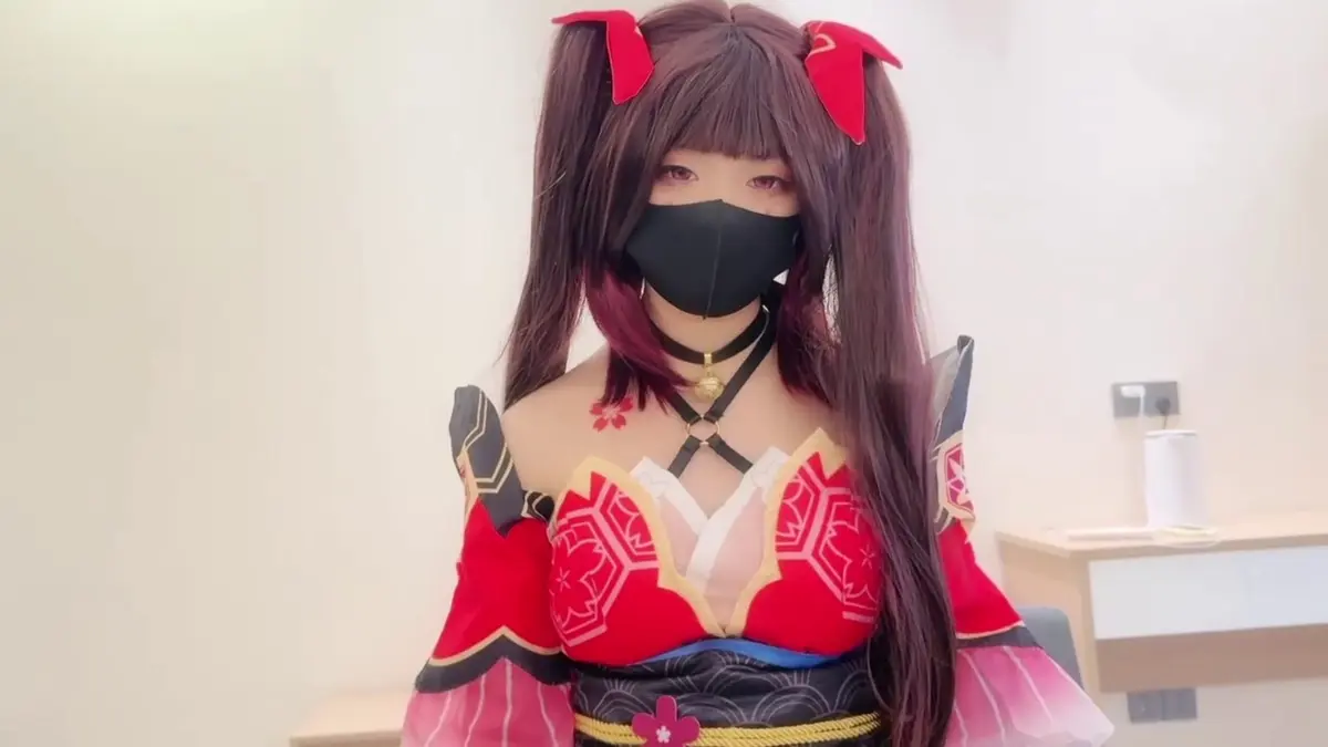 《小欣奈》超清神里绫华cosplay视频-小欣奈化身原神人气角色-1080P高清画质在线播放-全网最火cosplay资源