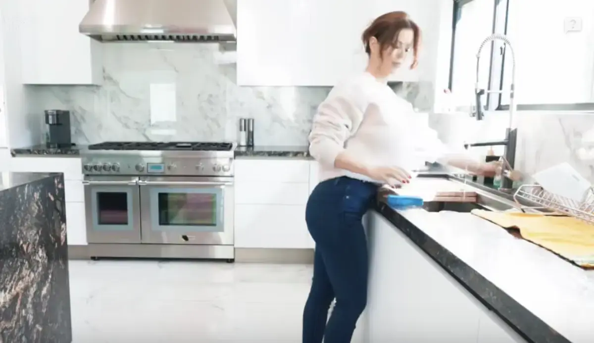 Alexis Fawx全集《Alexis Fawx》-1080P高清无删减免费观看-满天星系列资源在线播放-支持网盘下载