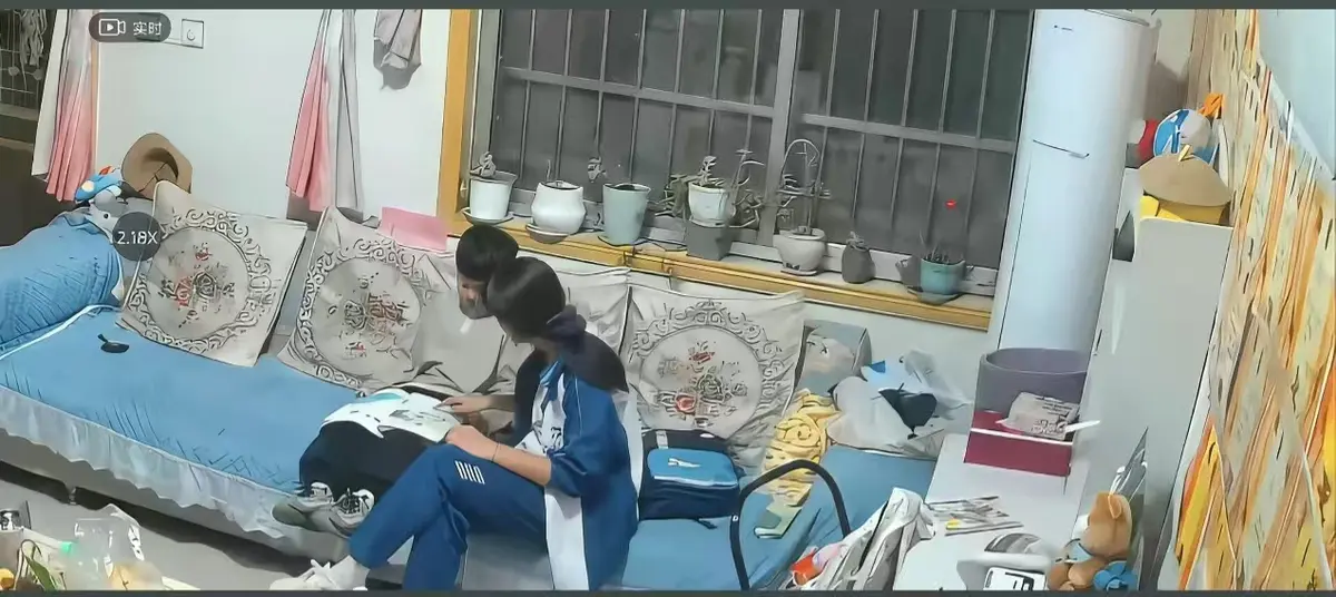 《来自姐姐的爱》无删减完整版在线播放-高清正片免费下载-看全集暖心姐弟互动-来自姐姐的爱